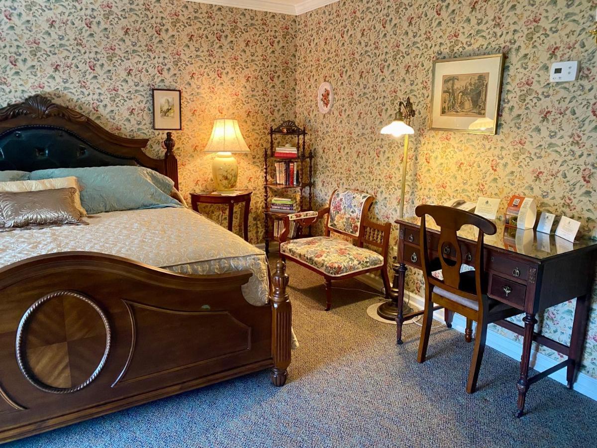 The Cypress Inn Конвей Екстер'єр фото