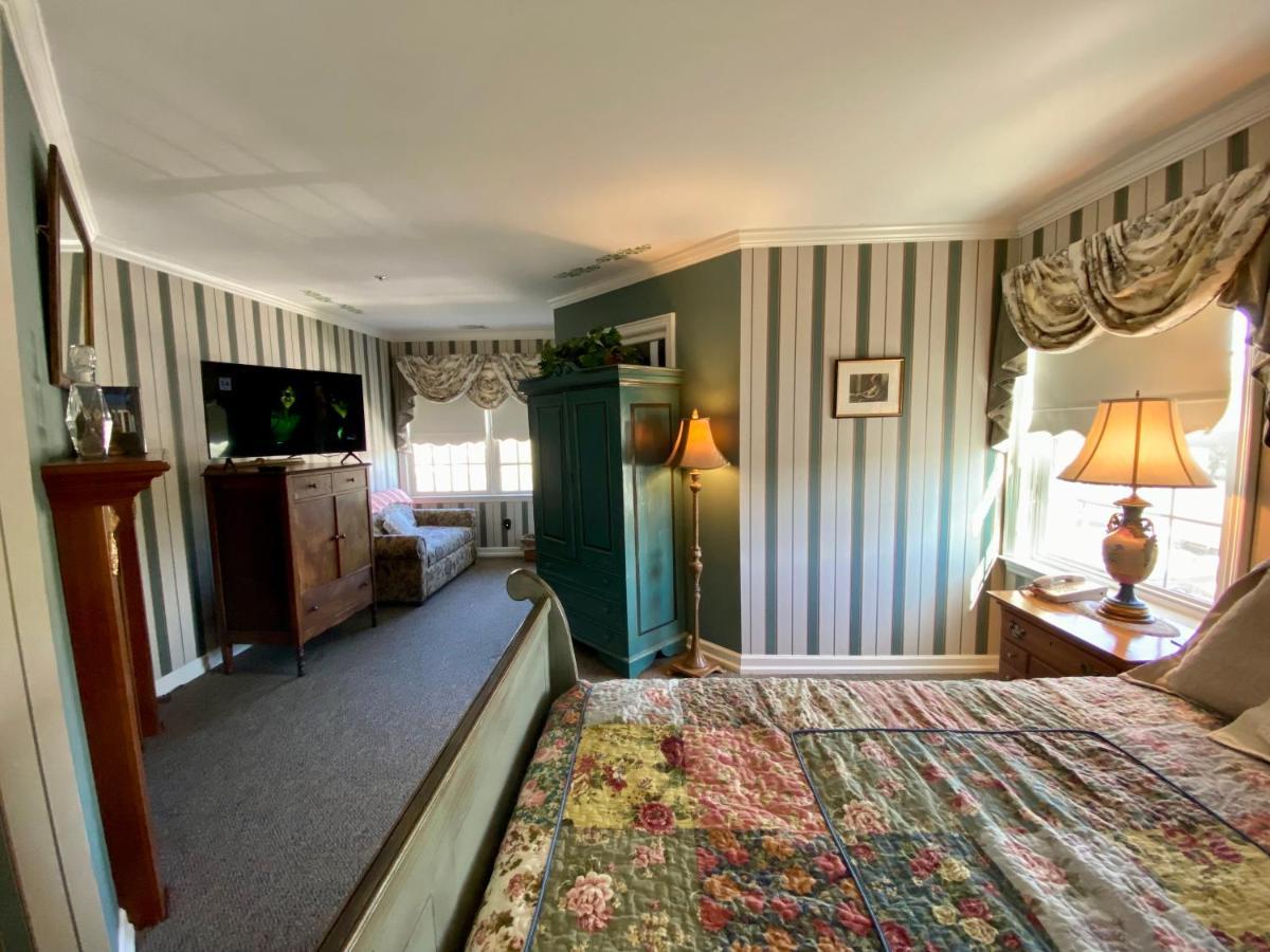 The Cypress Inn Конвей Екстер'єр фото