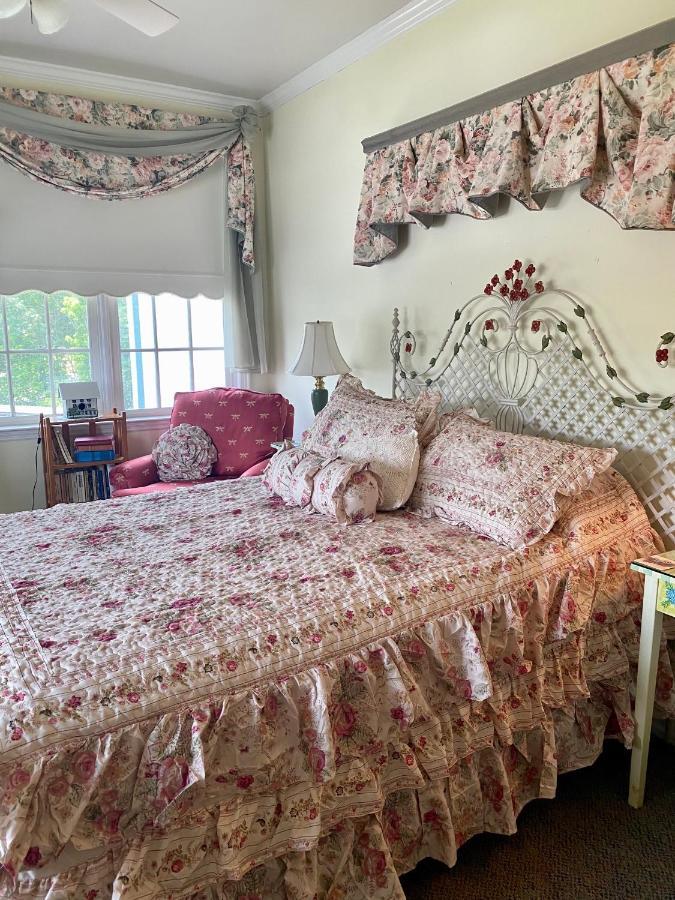 The Cypress Inn Конвей Екстер'єр фото