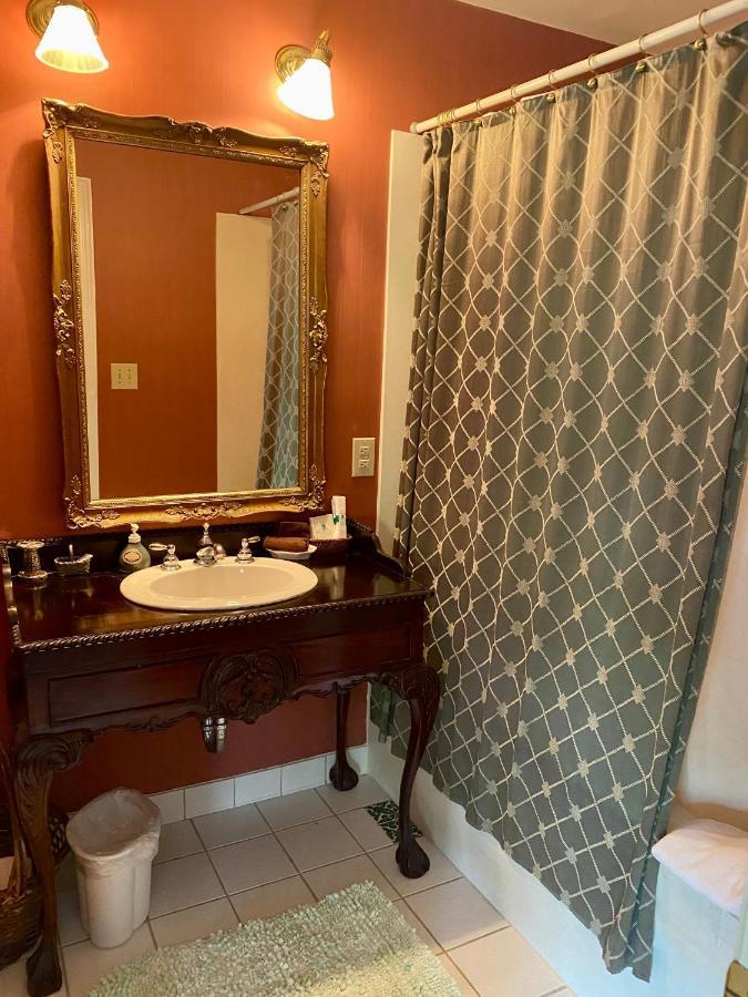 The Cypress Inn Конвей Екстер'єр фото