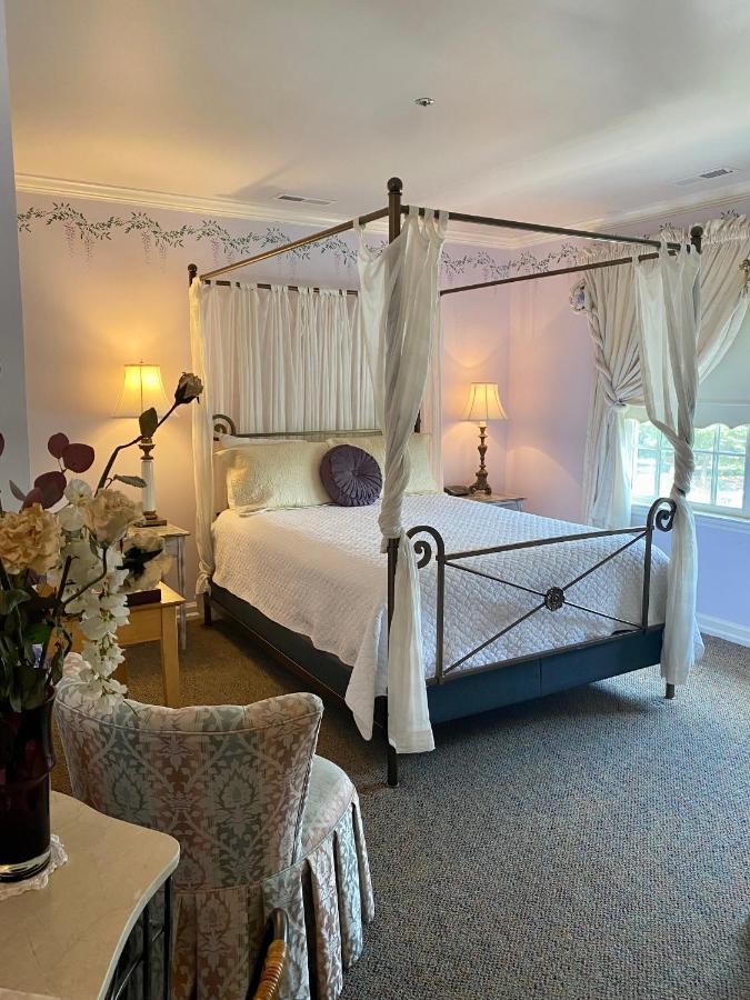 The Cypress Inn Конвей Екстер'єр фото