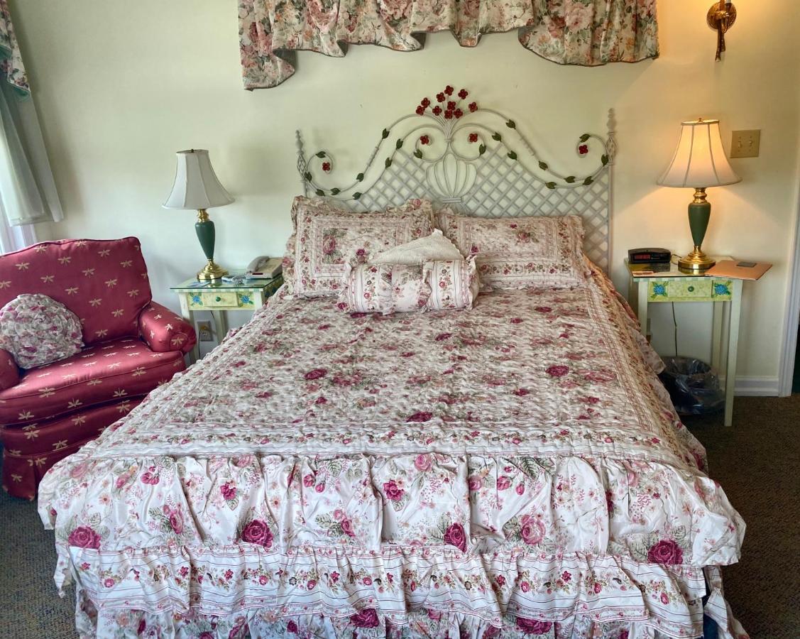 The Cypress Inn Конвей Екстер'єр фото